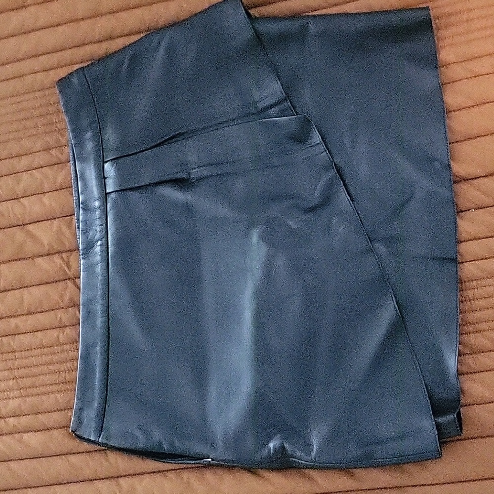 Maje black genuine leather mini skirt size 40 large
